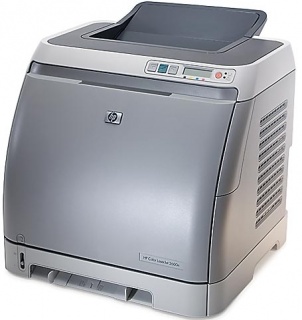 На фото Принтер HP Color LaserJet 2600